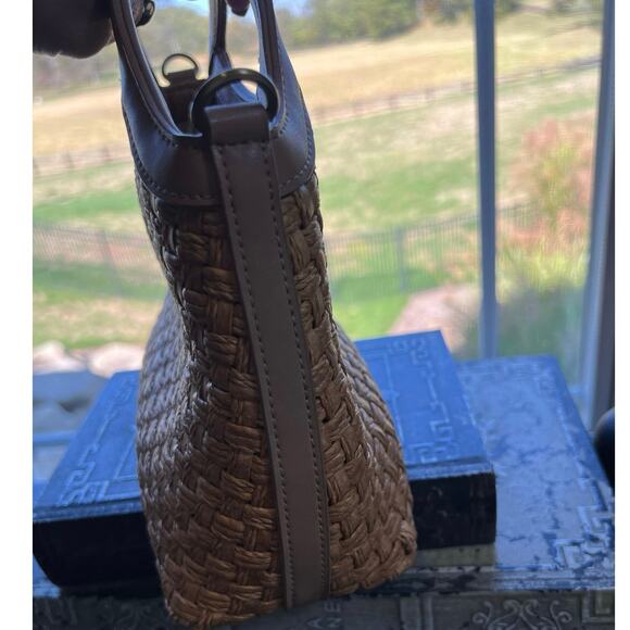 Fossil Small Weave Pattern Leather Trim Bag (missing strap) - Picture 4 of 6